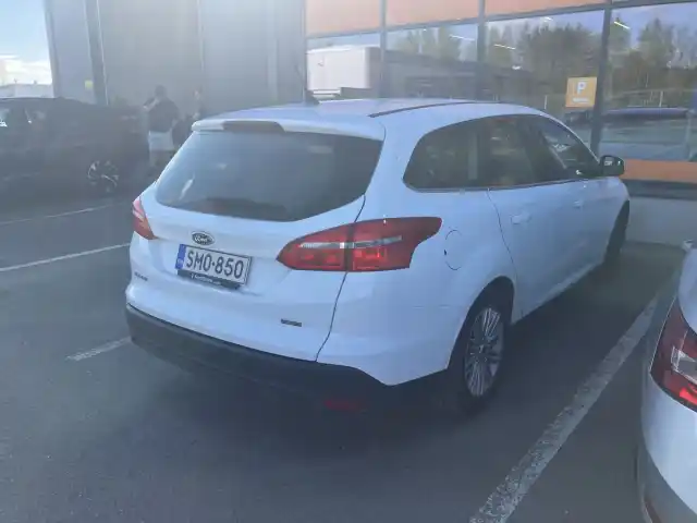 Valkoinen Farmari, Ford Focus – SMO-850