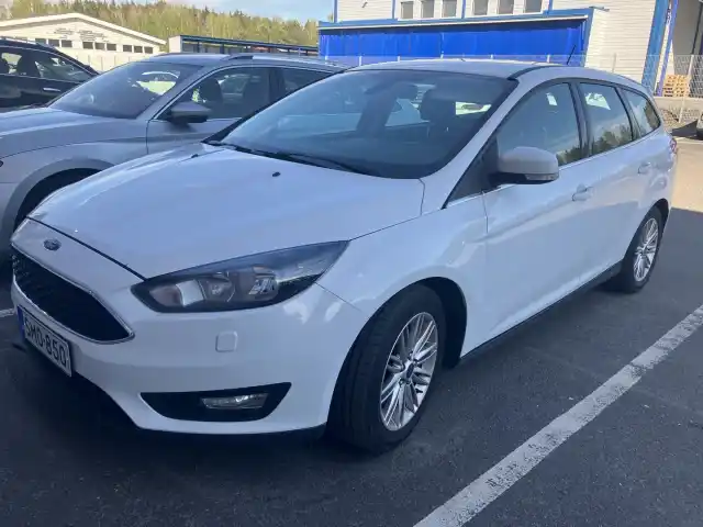Valkoinen Farmari, Ford Focus – SMO-850