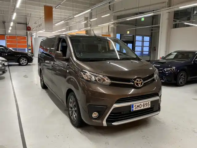 Toyota Proace Verso