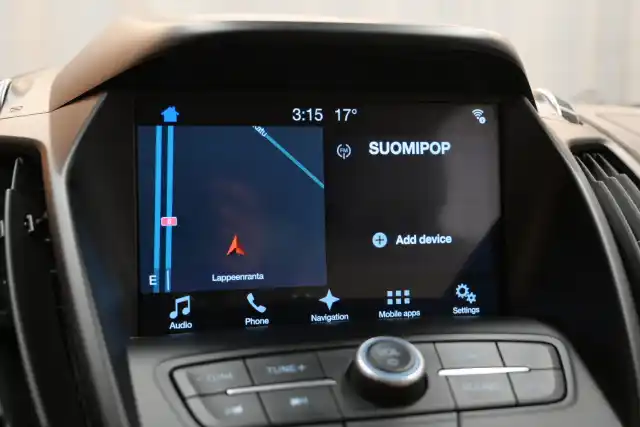 Harmaa Maastoauto, Ford Kuga – SMR-205