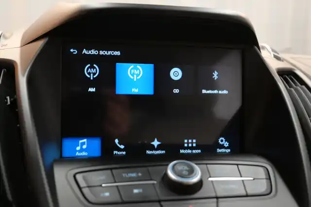 Harmaa Maastoauto, Ford Kuga – SMR-205