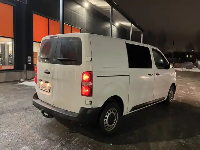 Valkoinen Pakettiauto, Toyota Proace – SMR-639