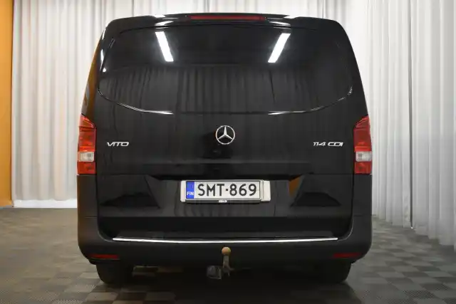 Musta Pakettiauto, Mercedes-Benz Vito – SMT-869