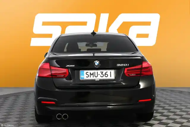 Musta Sedan, BMW 320 – SMU-361