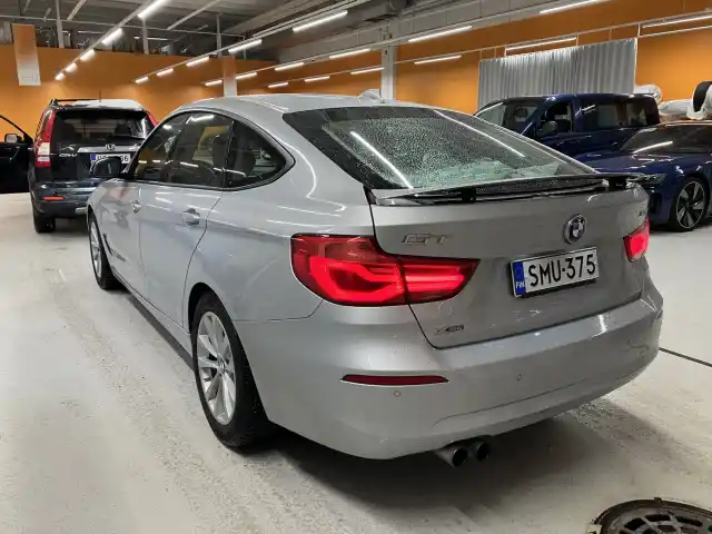 Hopea Sedan, BMW 320 Gran Turismo – SMU-375