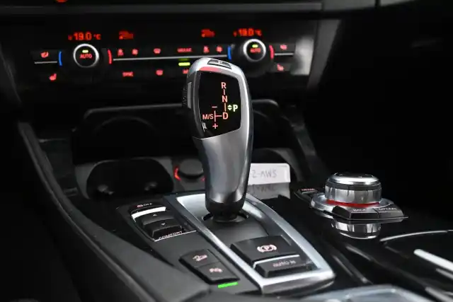 Hopea Farmari, BMW 520 – SMV-237