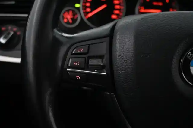 Hopea Farmari, BMW 520 – SMV-237