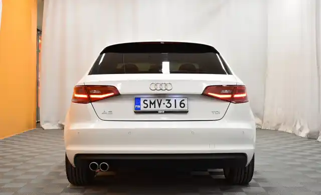 Valkoinen Viistoperä, Audi A3 – SMV-316