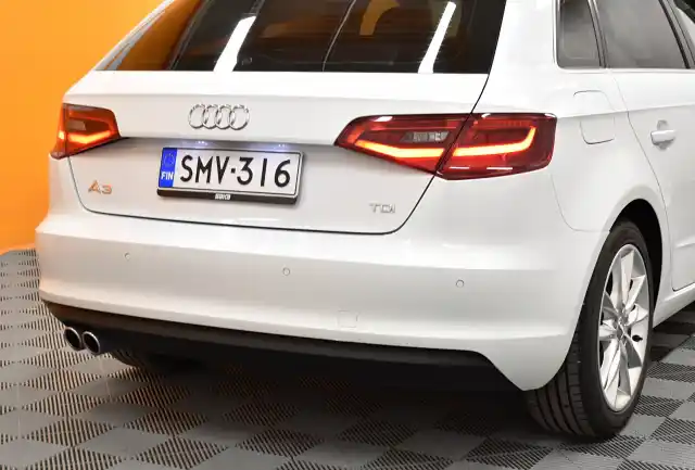 Valkoinen Viistoperä, Audi A3 – SMV-316