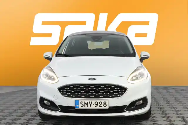 Valkoinen Viistoperä, Ford Fiesta – SMV-928