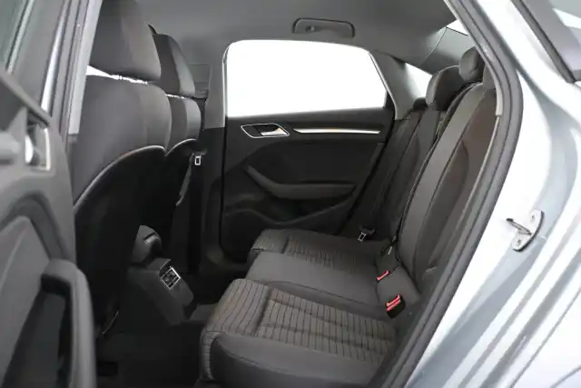 Hopea Sedan, Audi A3 – SMX-869