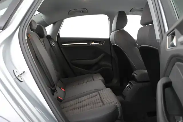Hopea Sedan, Audi A3 – SMX-869