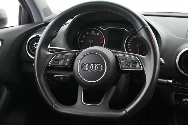 Hopea Sedan, Audi A3 – SMX-869