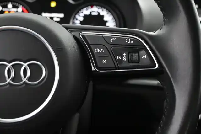 Hopea Sedan, Audi A3 – SMX-869