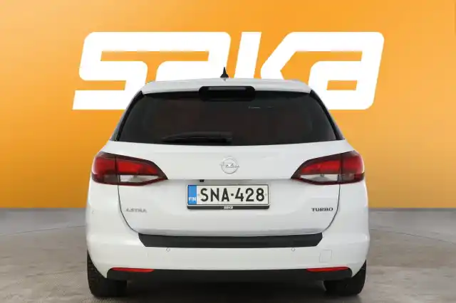 Valkoinen Farmari, Opel Astra – SNA-428