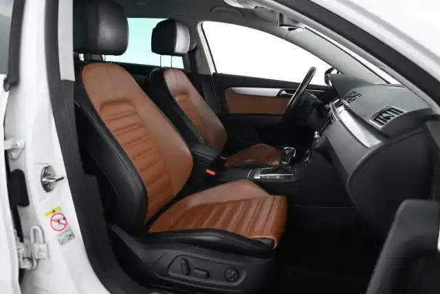 Valkoinen Farmari, Volkswagen Passat – SNC-815