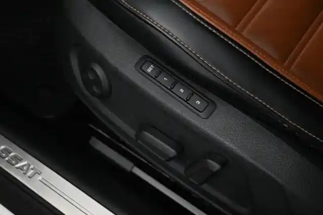 Valkoinen Farmari, Volkswagen Passat – SNC-815