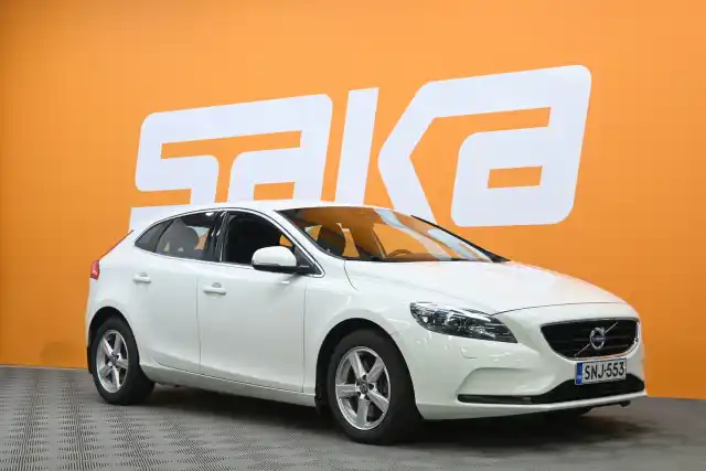 Valkoinen Viistoperä, Volvo V40 – SNJ-553