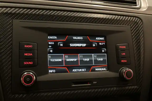 Beige Sedan, Seat Toledo – SNK-178