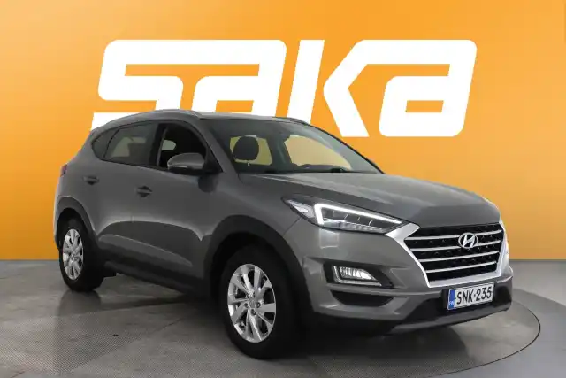 Harmaa Maastoauto, Hyundai Tucson – SNK-235