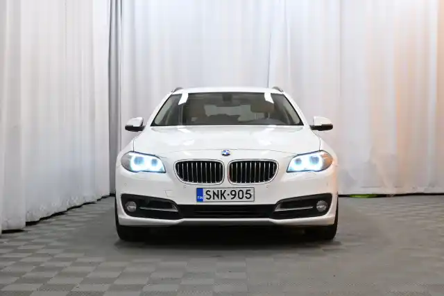 Valkoinen Farmari, BMW 518 – SNK-905