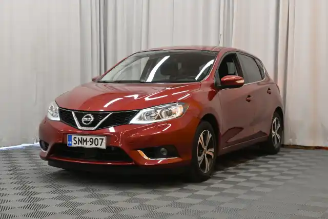 Punainen Viistoperä, Nissan Pulsar – SNM-907