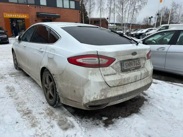 Valkoinen Viistoperä, Ford Mondeo – SNN-763