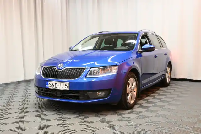 Sininen Farmari, Skoda Octavia – SNO-115