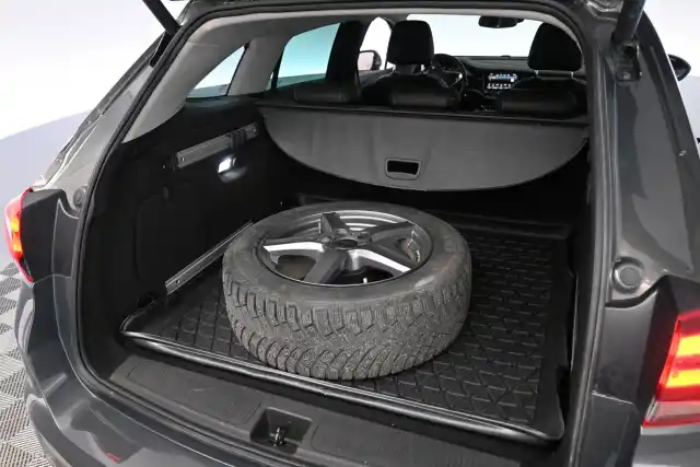 Harmaa Farmari, Opel Astra – SNP-425