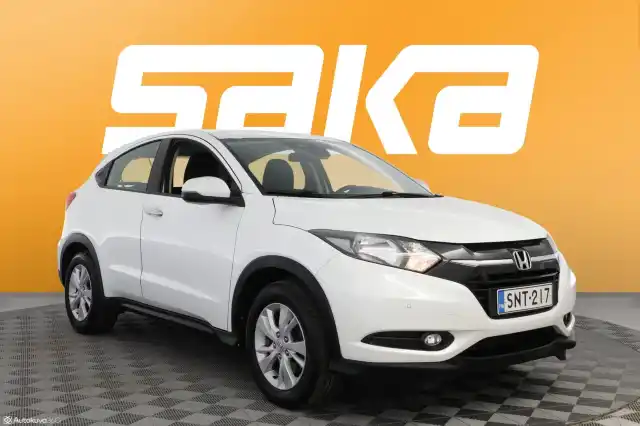 Valkoinen Maastoauto, Honda HR-V – SNT-217