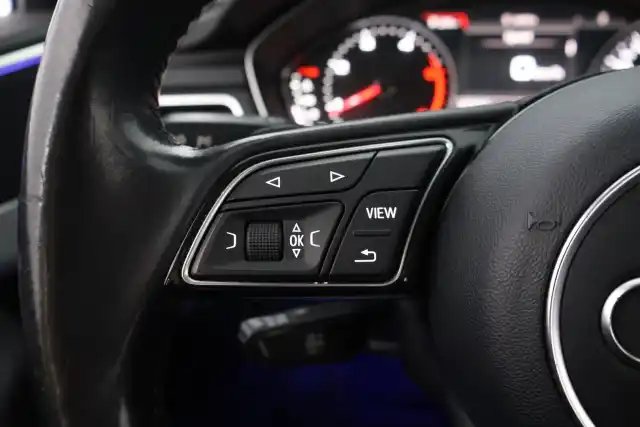 Harmaa Farmari, Audi A4 – SNU-369