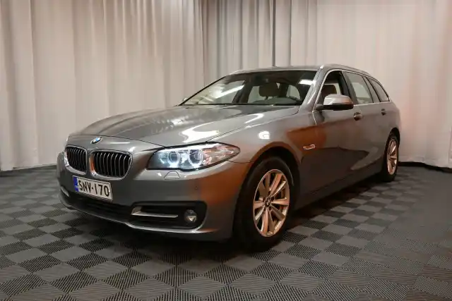 Harmaa Farmari, BMW 525 – SNV-170