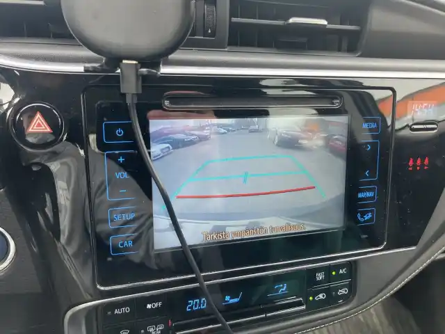Harmaa Farmari, Toyota Auris – SNX-224