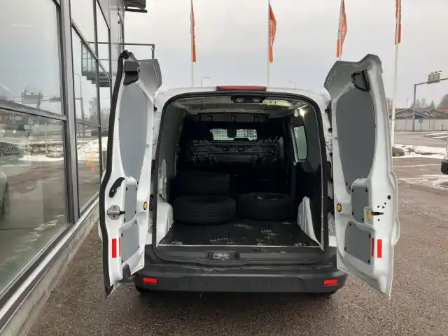 Valkoinen Pakettiauto, Ford Transit Connect – SOA-126