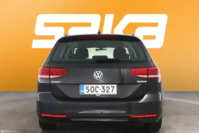 Harmaa Farmari, Volkswagen Passat – SOC-327