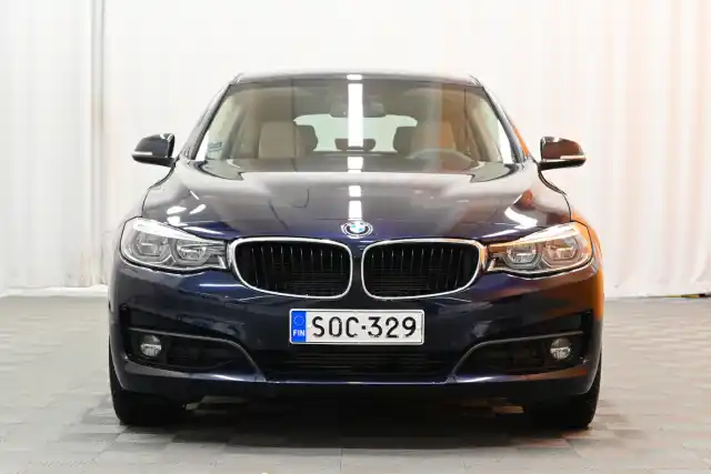 Sininen Sedan, BMW 320 Gran Turismo – SOC-329