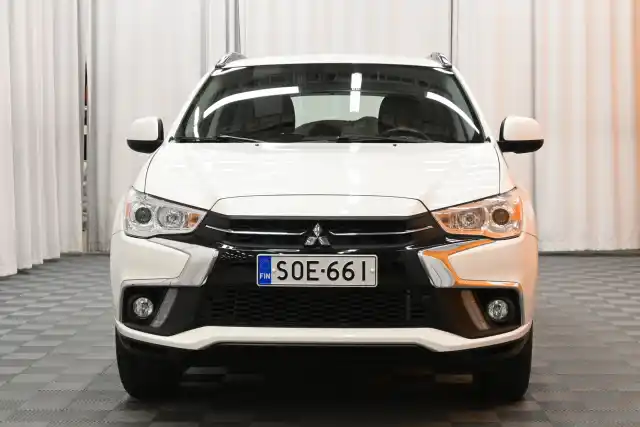 Valkoinen Maastoauto, Mitsubishi ASX – SOE-661