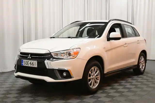 Valkoinen Maastoauto, Mitsubishi ASX – SOE-661