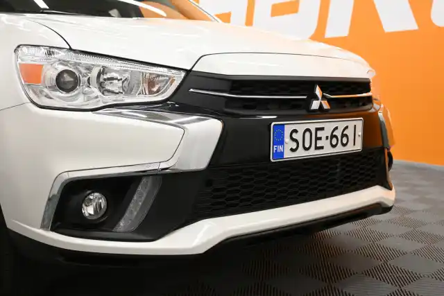 Valkoinen Maastoauto, Mitsubishi ASX – SOE-661