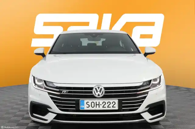 Valkoinen Sedan, Volkswagen Arteon – SOH-222