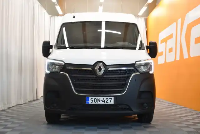 Valkoinen Pakettiauto, Renault Master – SON-427