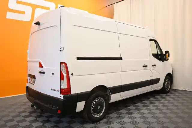 Valkoinen Pakettiauto, Renault Master – SON-428