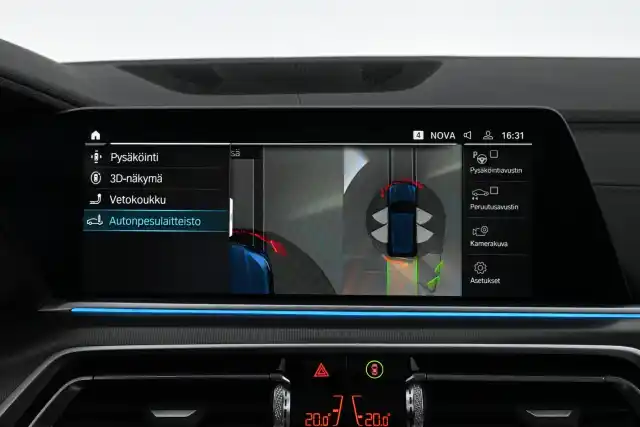 Sininen Maastoauto, BMW X5 – SON-581