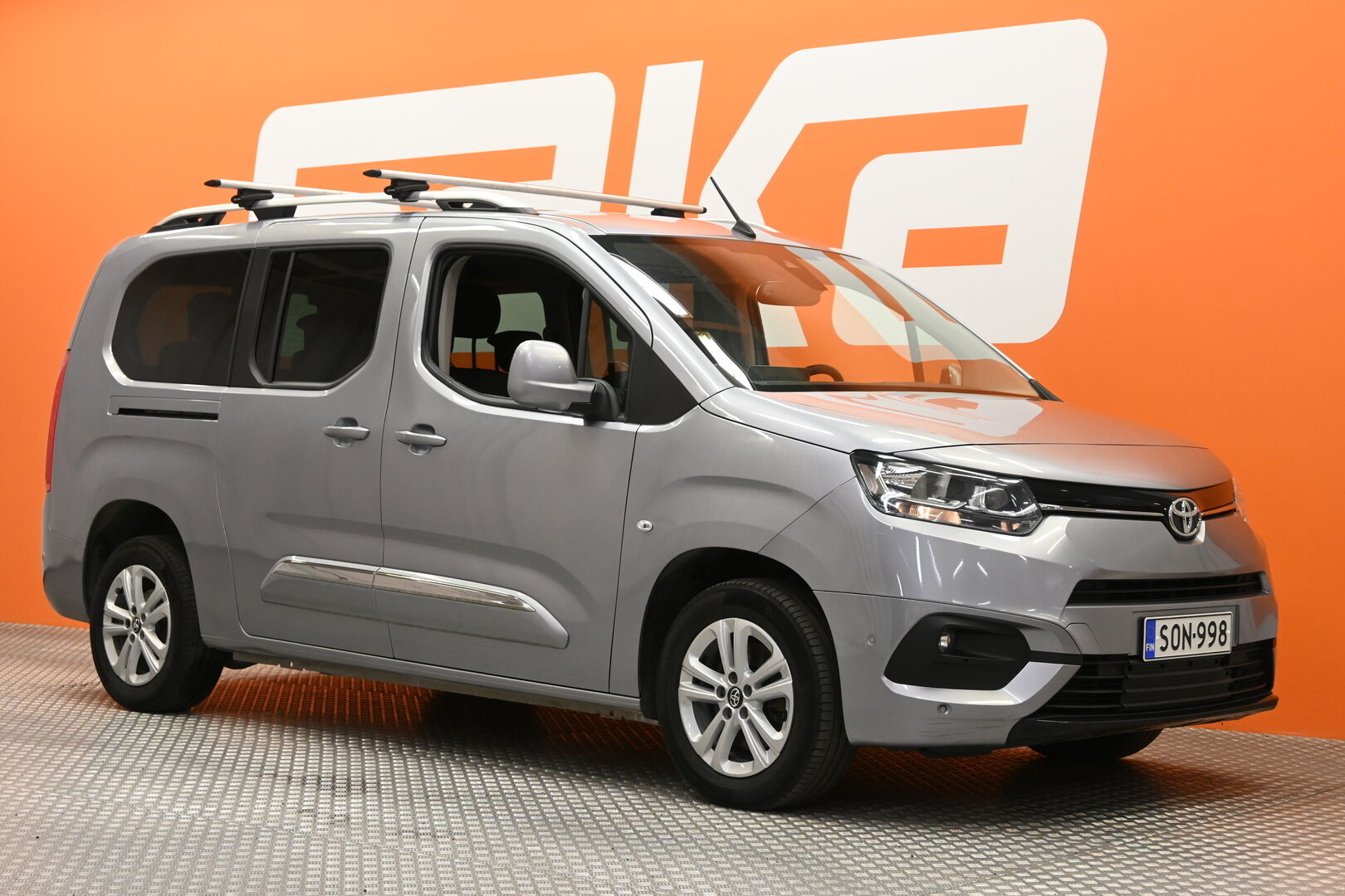 Hopea Tila-auto, Toyota Proace CITY Verso – SON-998