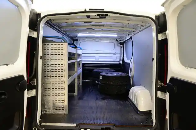 Valkoinen Pakettiauto, Renault Trafic – SOT-860