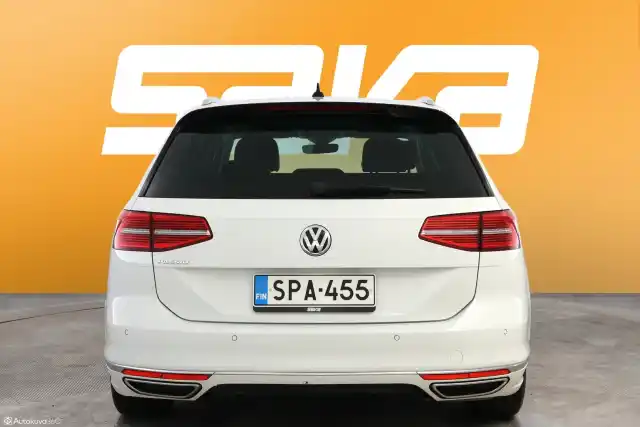 Valkoinen Farmari, Volkswagen Passat – SPA-455