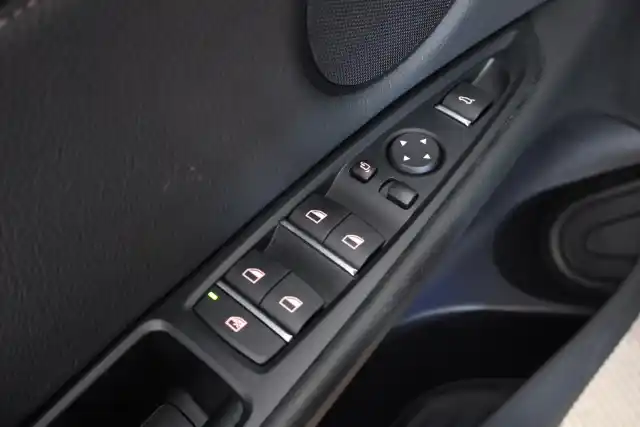 Musta Maastoauto, BMW X5 – SPE-602