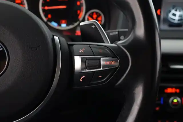 Musta Maastoauto, BMW X5 – SPE-602
