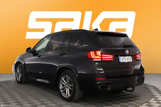 Musta Maastoauto, BMW X5 – SPE-602