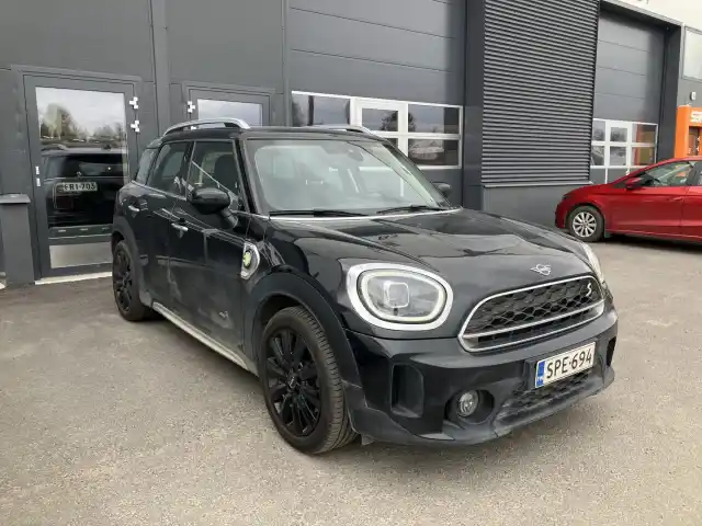 Musta Maastoauto, Mini Countryman – SPE-694